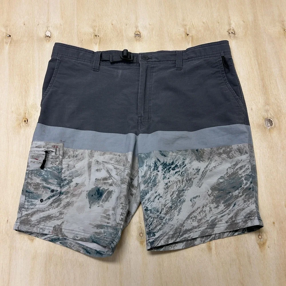 Realtree Cargo Shorts Mens Large Multicolor Camo Stretch Fishing Outdoor Summer